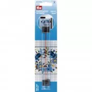 Agujas, tijeras y accesorios