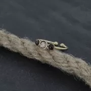 Anillo ajustable 3 engastes para cabuchones fondo plano 3 y 4 mm plateado x1