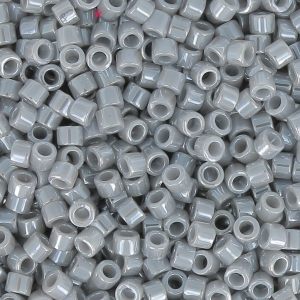 Miyuki Delica 11/0  DB1570 -  Opaque Ghost Grey Luster  paquet de 100g