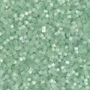 Miyuki Delica 11/0 DB0828-1 - Verde menta, satén de seda, 8 g