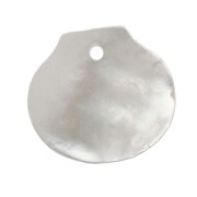Lentejuela en forma de concha de 10 x 11 mm - Nácar x1