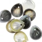 Dije Hoja de Nácar 12x10 mm Gris Irisado x1