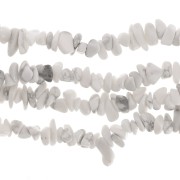 Cuentas de chips Howlite (Imitation) 8 - 11 mm x80 cm