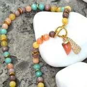 Mini colgante diente de tiburón imitación piedra gema 20 mm Lapis lazuli / Dorado