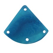 Entrepieza forma triángulo 4 agujeros de Tagua 25x28 mm - Azul Turquesa x1