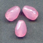 Cuentas en forma de pera facetadas de 7x5 mm - Milky Pink x25