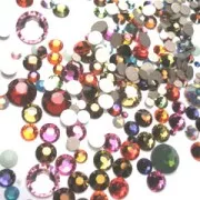 - Assortiment de strass à coller PureCrystal x10gr Assortiment de strass à coller PureCrystal x10gr