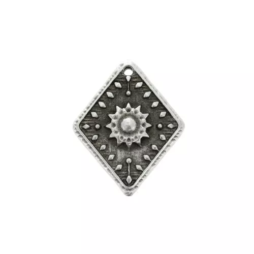 Colgante rombo trabajado 24x20 mm motivo etnico - Chapado Plateado envejecido