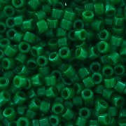 Miyuki Delica 11/0  DB0656 - Dyed Opaque Green paquete de 100g