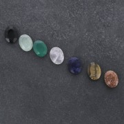 Cabuchón ovalado facetté 8x6 mm Aventurine x1