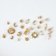 Colgante sol calado con óxido de zirconio 15 mm Dorado - Crystal x1