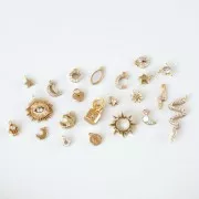 Colgante sol calado con óxido de zirconio 15 mm Dorado - Crystal x1