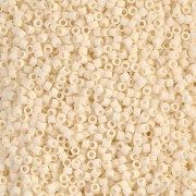 Miyuki Delica 11/0  DB0762 - Mat Opaque Dark Cream paquete de 100g|raw }}