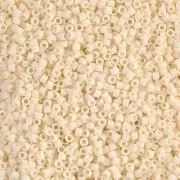 Miyuki Delica 11/0 DB0762 - Opaque Cream Mat x 100 g