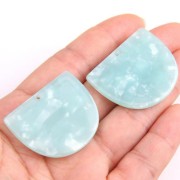 Colgante media luna acetato de celulosa 29x34 mm Mint nacarado x1