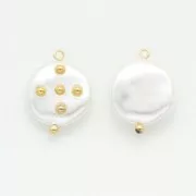 Colgante disco irregular con clave imitación nácar 23x18 mm - Blanco - Dorado x1