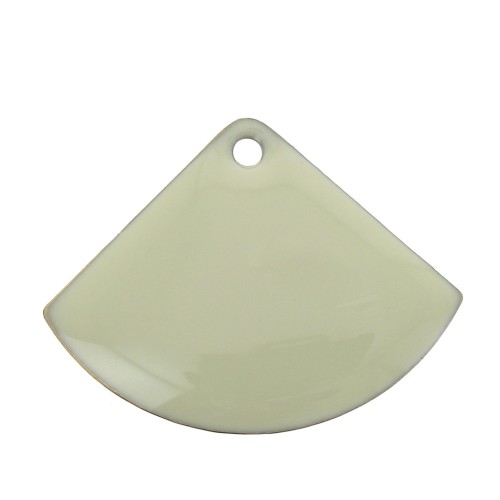 Dijes abanico de latón y resina epoxi 15x20 mm Crema x4