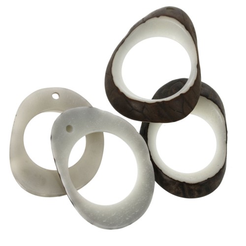 Colgantes ovalados irregulares calados de Tagua 24x22 mm - Marfil x4