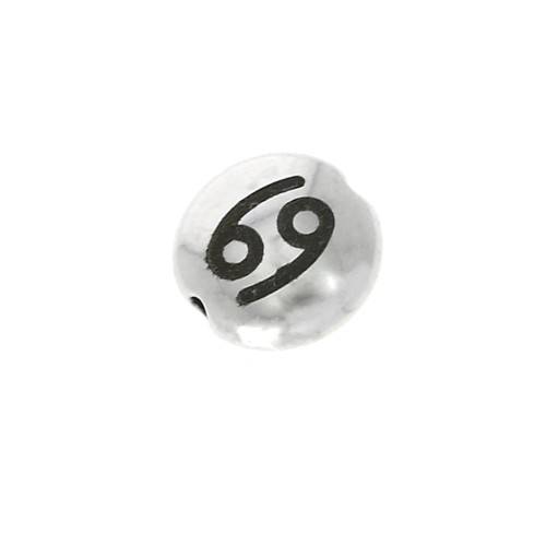 Cuenta redonda plana de metal 8 mm - Signo del Zodiaco Cáncer- Plateado envejecido x1