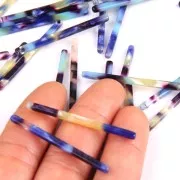 Colgante barra 40x2.5 mm - De Concha De Tortuga- Multi Azul- Amarillo x1