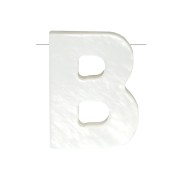 Cuenta letra alfabeto de nácar 10x8 mm - B - Natural x1|raw }}