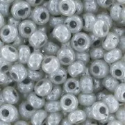 Cuentas Rocalla Preciosa 11/0 de 2 mm - Gris pastel nacarado x 20 g