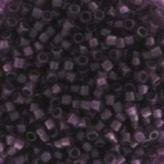 Miyuki Delica 11/0 DB0782 - Dyed Semi Mat Transparent Plum|raw }}