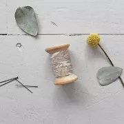 Ribetes Simple Gasa de algodón Atelier Brunette 10 mm Petal Maple x1m