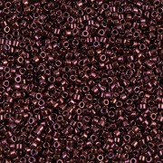 Miyuki Delica 11/0  DB0012 - Metallic Dark Raspberry paquete de 100g
