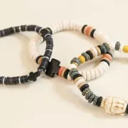 Cuenta cruz 10x8 mm imitación Howlite tintada - Negro x1