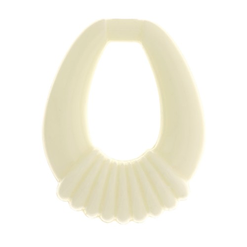 Colgante gota calado de resina opaca 30x24 mm - Ecru x1