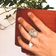 Cabuchón ovalado grabado escarabajo25x18mm imitation pierre gemme teintée Turquoise x