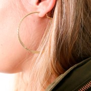 Aros a rayas planas 52.5 mm - Dorado x2