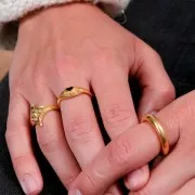 Anillo ajustable étnico resina epoxi - Dorado oro fino - Negro x1