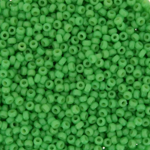 Rocalla Miyuki Duracoat 15/0 4476 - Dyed Opaque Fiji Green x8g