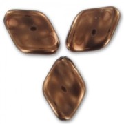 Perlas retorcidas nacaradas 19x13 mm Maroon x10|raw }}