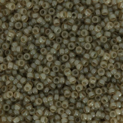 Rocalla Miyuki 15/0 2374 - Celery Luster x8g