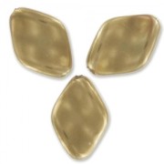 Perlas retorcidas nacaradas 19x13 mm Bronce x10