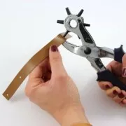 Alicate para perforar x1