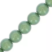 Cuentas nacaradas Preciosa - Round Maxima - 4 mm - Pearlescent Green x30
