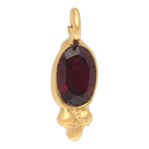Charm ovalado facetado con bolitas 11x4 mm - Dorado con oro fino - Granate x1