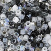 Mix Miyuki Delica 11/0 - Salt And Pepper x8g|raw }}
