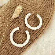 Entrepieza aros de pendientes de resina transparente 41 mm - Ecru x1