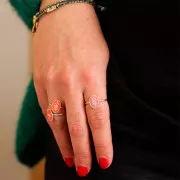 Anillo ovalado ajustable y motivo de corazón de resina epoxi - Chapado en plata fina - Azul cielo