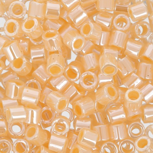 Miyuki Delica 8/0 DBL0233 - Lt Daffodil Ceylon x8g