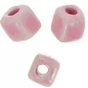 Cuentas de cerámica en forma de cubo de 5 mm - Rosa claro iridiscente x5
