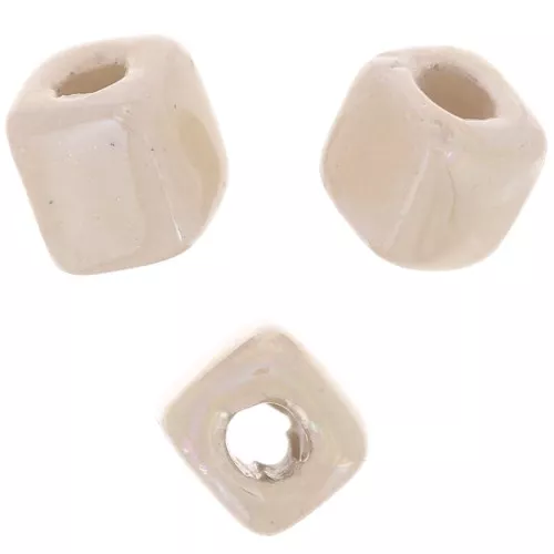 Perlas de cerámica en forma de cubo de 5 mm - Beige iridiscente x5