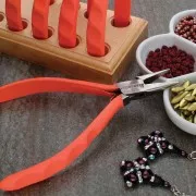 Alicates de punta plana - Coral de tacto satinado x1