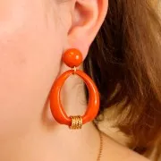 Colgante étnico de resina acaladoda 41x37 mm - Negro x1