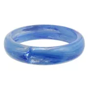 Pulsera gruesa de resina transparente 67 mm - Azul jaspeado x1